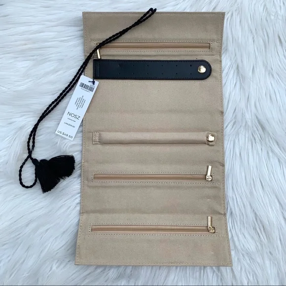 NWT Chico’s Animal Print Jewelry Travel Roll Up Organizer - Picture 3 of 6